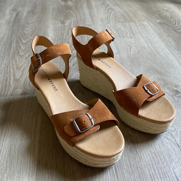 Lucky Brand Naveah Platform Sandals - Picture 1 of 14